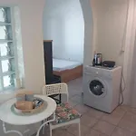 Central Apartments Eretria