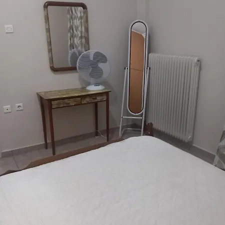 Central Apartments Eretria *