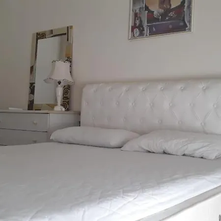 Central Apartments Eretria * Eretria (Evia)